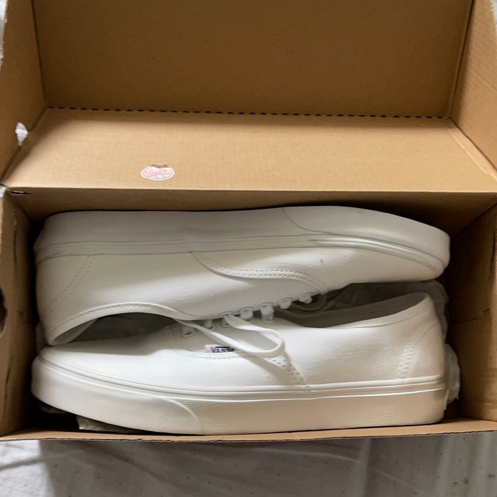 BRAND NEW